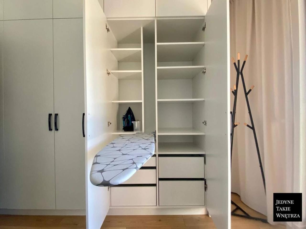 Premium With Free Parking Near Muzeum Powstania Butas Warsaw