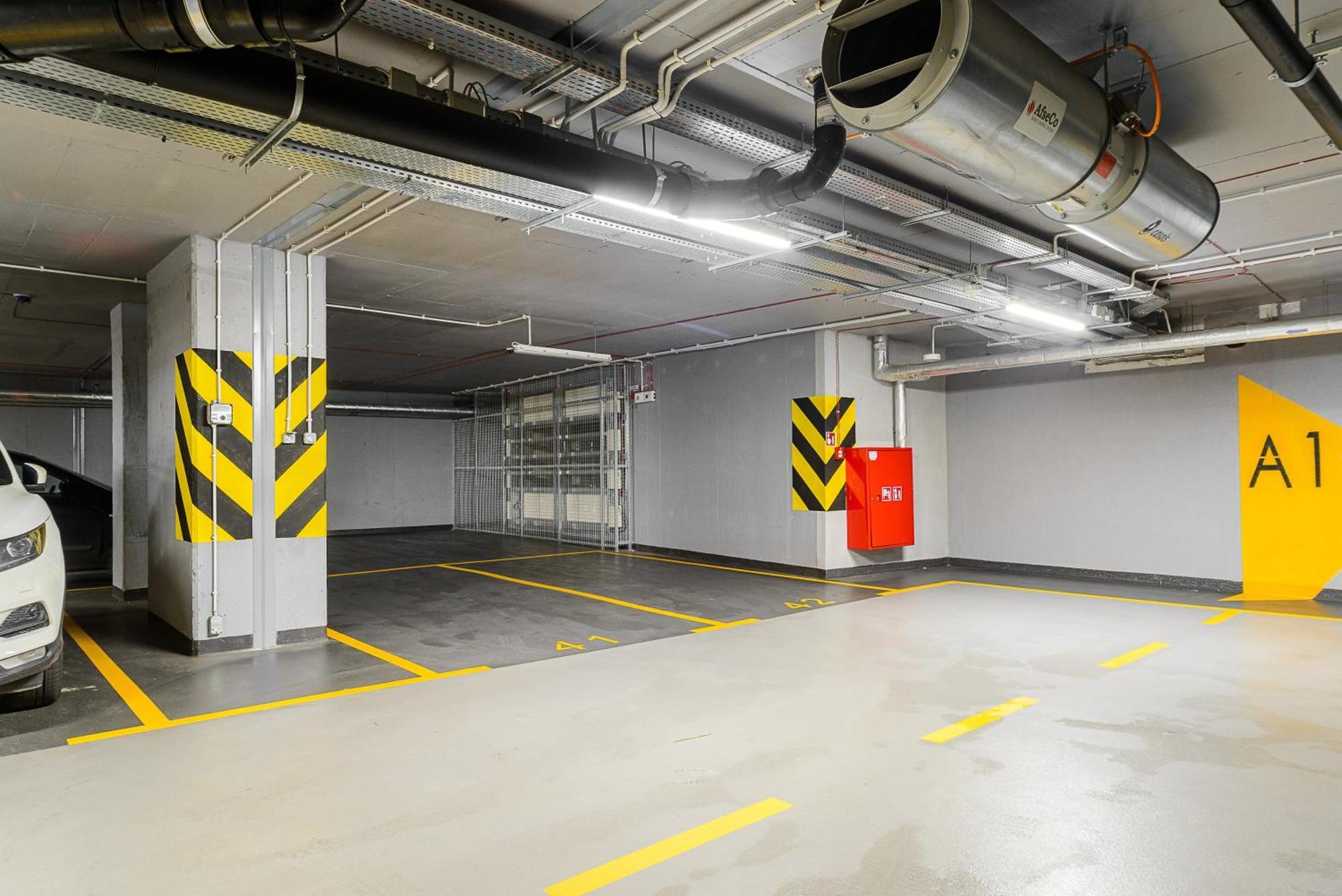 Premium With Free Parking Near Muzeum Powstania * Warsaw
